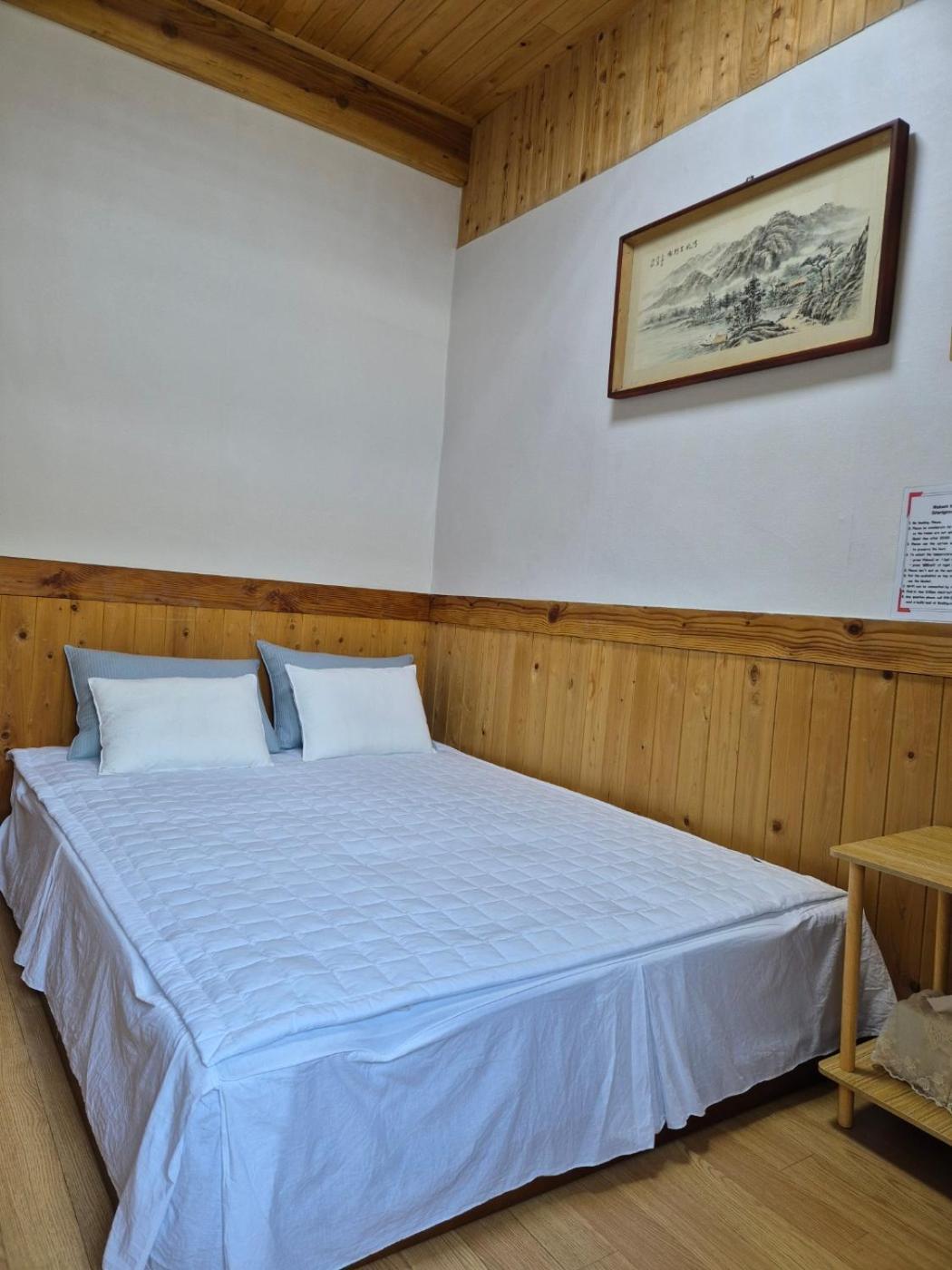 Starlight Rest Area Hotel Jeonju Buitenkant foto