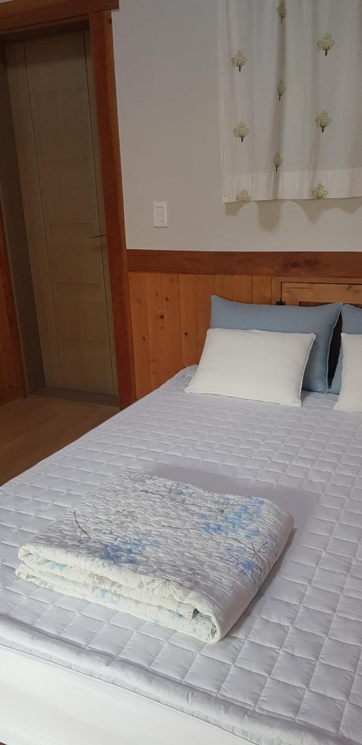 Starlight Rest Area Hotel Jeonju Buitenkant foto
