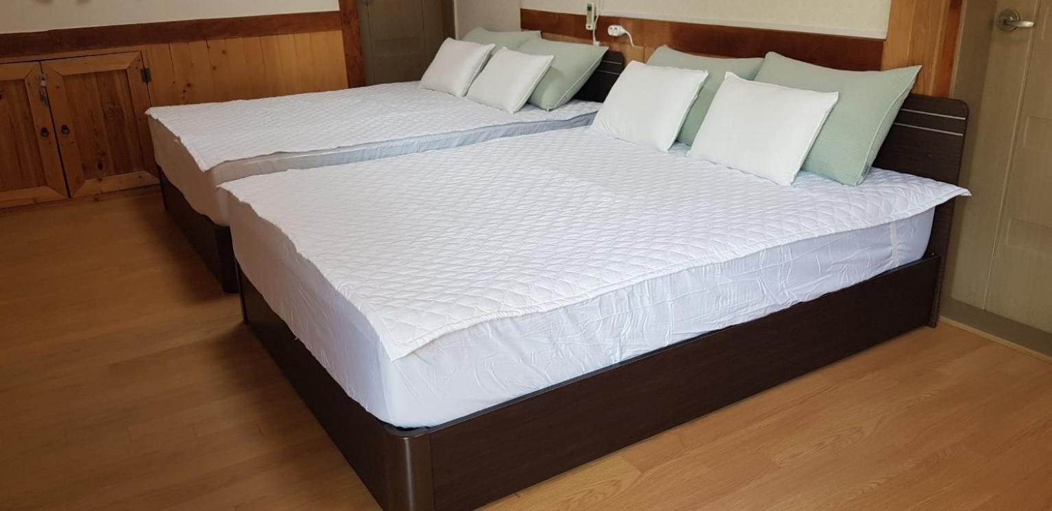 Starlight Rest Area Hotel Jeonju Buitenkant foto