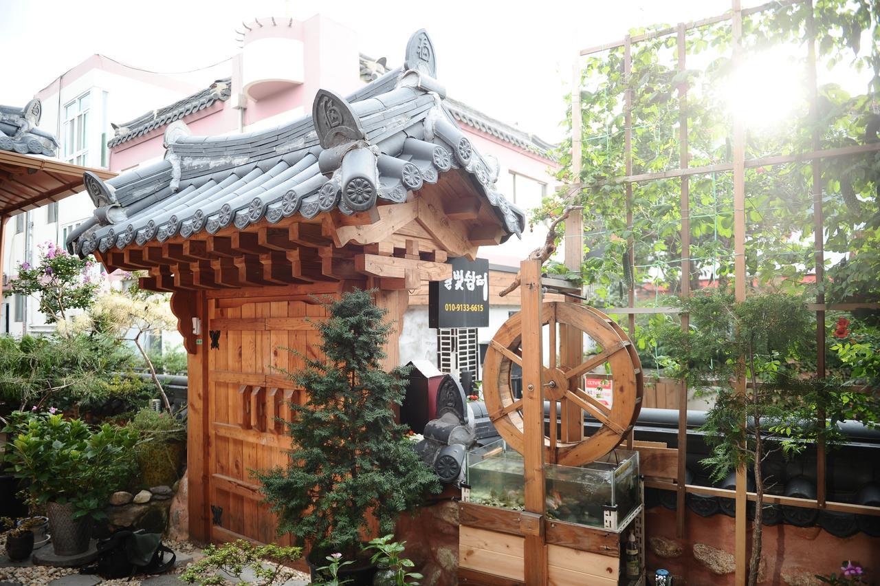 Starlight Rest Area Hotel Jeonju Buitenkant foto