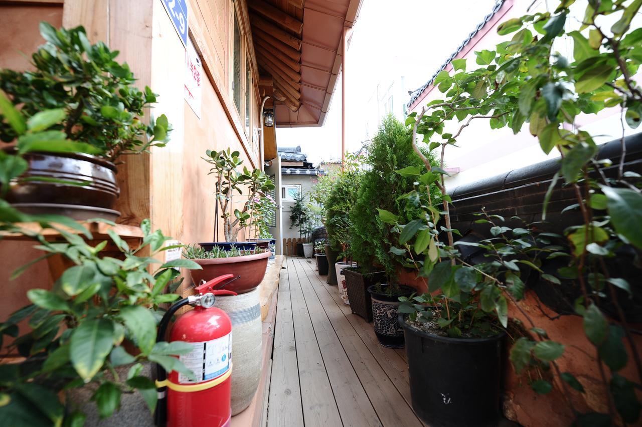 Starlight Rest Area Hotel Jeonju Buitenkant foto