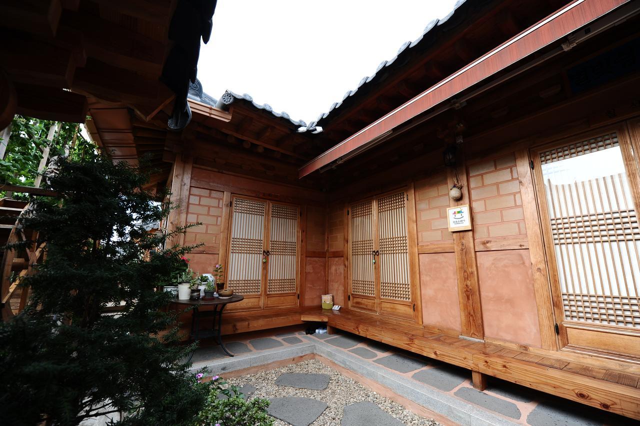 Starlight Rest Area Hotel Jeonju Buitenkant foto