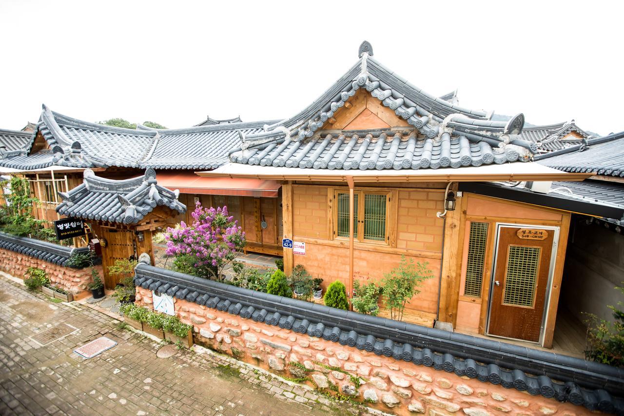 Starlight Rest Area Hotel Jeonju Buitenkant foto